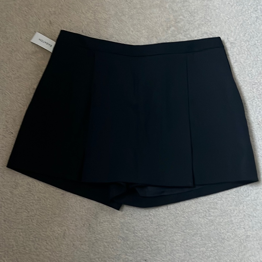 Babaton Skort